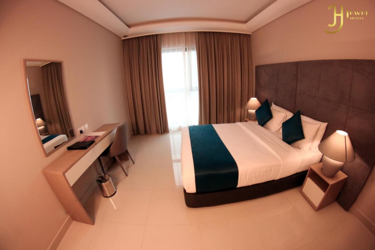 Sunday Luxury Downtown Adliya Formerly Jewel Hotel Manama Exteriör bild