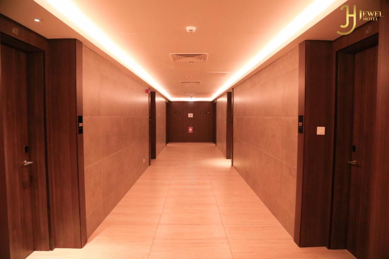 Sunday Luxury Downtown Adliya Formerly Jewel Hotel Manama Exteriör bild
