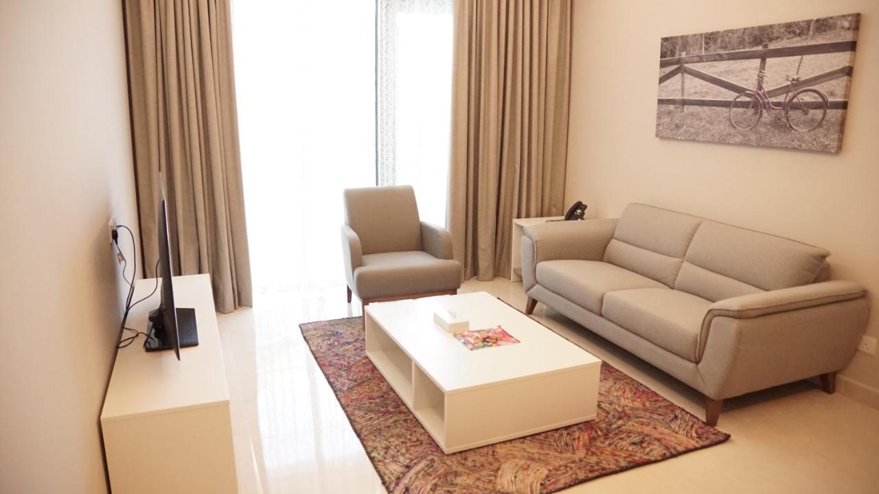 Sunday Luxury Downtown Adliya Formerly Jewel Hotel Manama Exteriör bild